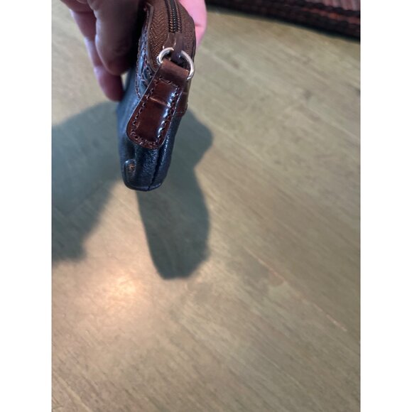 Small Black Leather Heart Coin Purse With Crocodile Embossed Trim & Zipper Closu - Picture 5 of 8